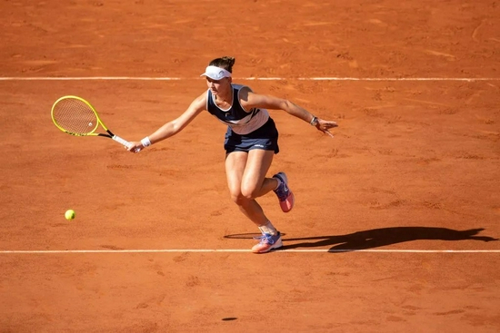  克雷吉茨科娃黑马奔袭，法网封后造奇迹