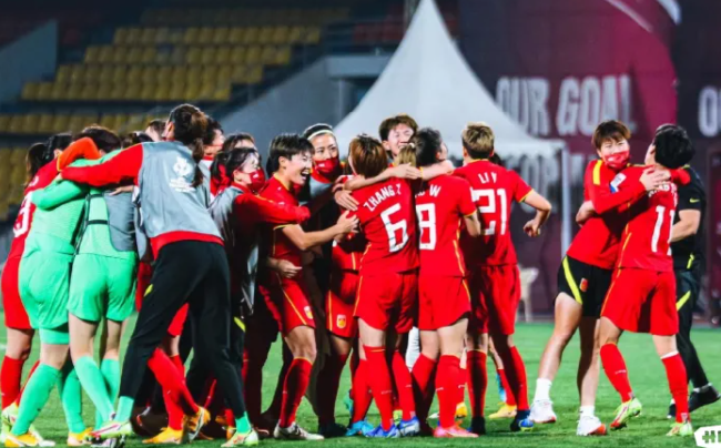  女足亚洲杯激烈角逐，中国玫瑰绽放异彩