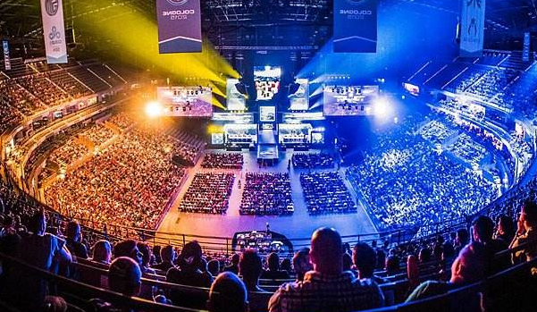  全民电竞狂欢盛典掀起竞技热潮