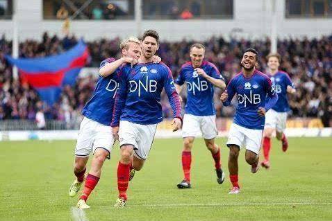  曼联年轻阵容遇挫，客场不敌传统劲旅  