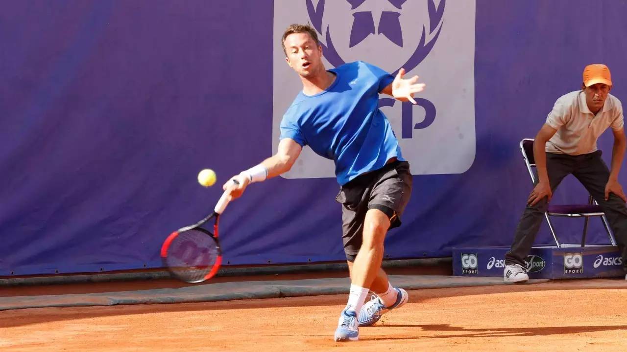  丘里奇挽救赛点逆转，草地热身赛爆冷门